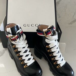 Gucci Black Leather Lace-Up Boots with White Laces